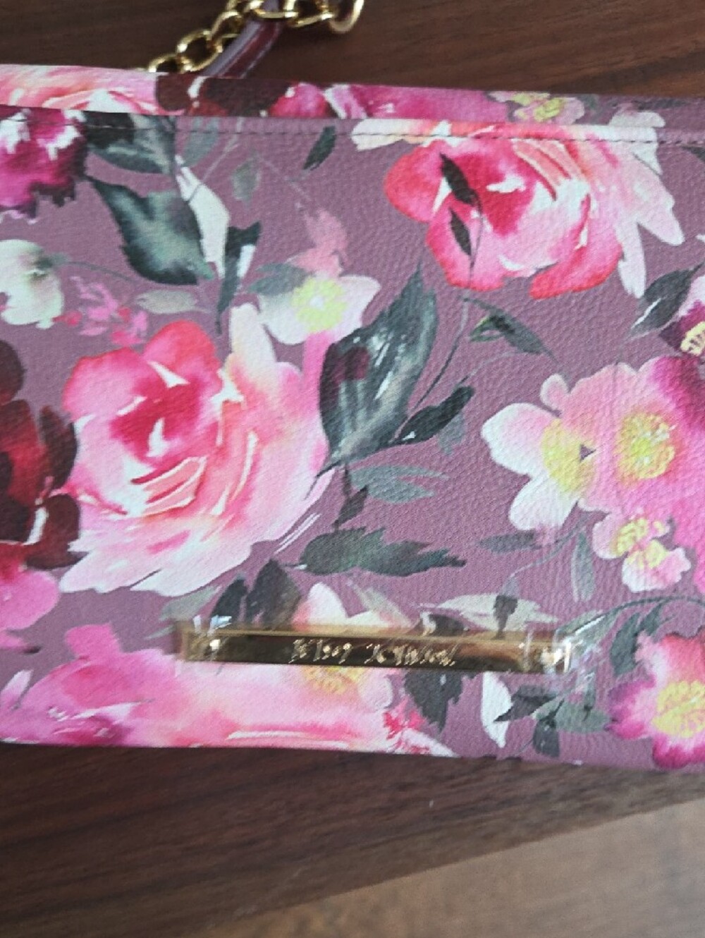 Betsey Johnson Pink Floral Bow Crossbody Bag with Gold Chain - Picture 7 of 7